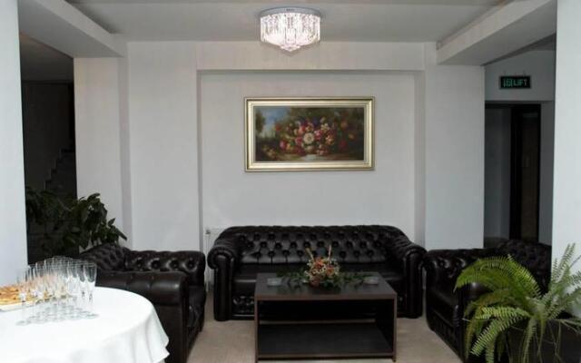 Hotel Blue Night