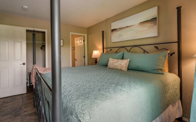 Centrally Located Branson Condo: Step-free Access