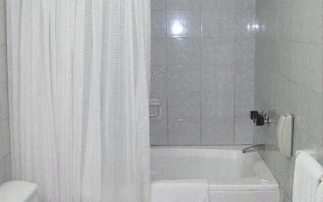 Suites Plaza Las Flores