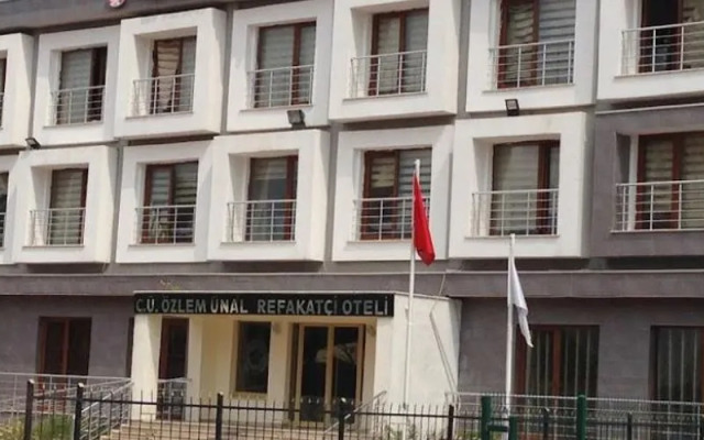 Ozlem Unal Vakif Oteli