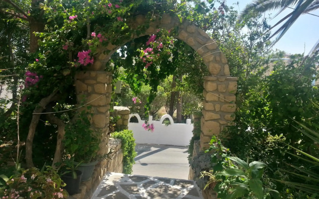 Montemar Studios & Apartments