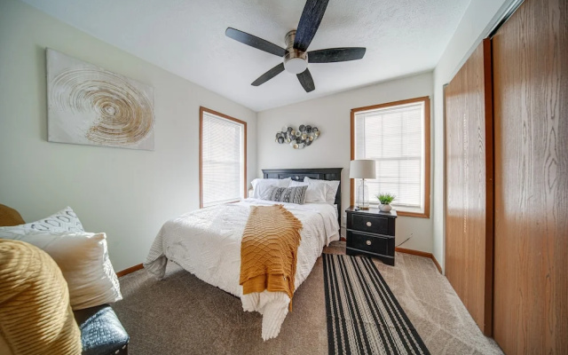 Charming Cleveland Home: 5 Mi to Downtown!