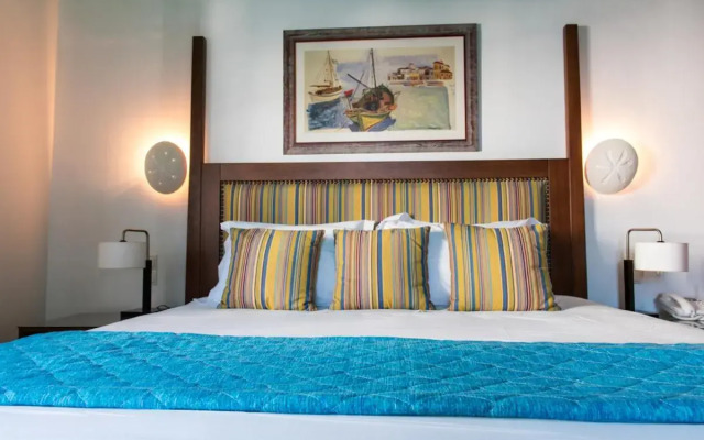 Poseidon Hotel & Suites
