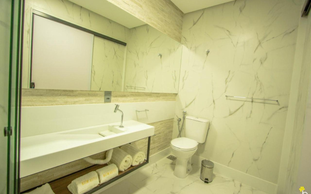 Naim Hotel