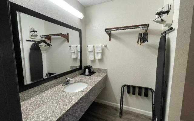Clarion Pointe Kimball
