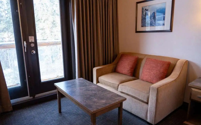 Rundlestone Lodge