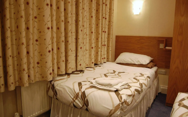 Anchor Hotel