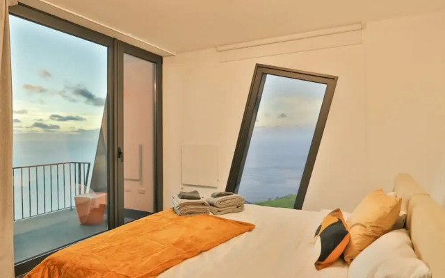 Villa Leonor Cliffside Retreat
