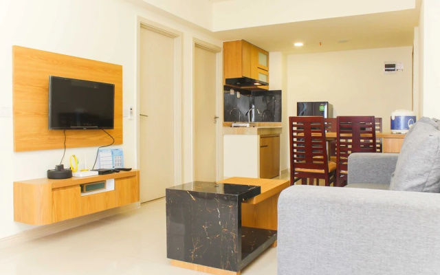 Minimalist and Comfort Living 3BR at Meikarta Apartment – Guest Rooms – Cibatu