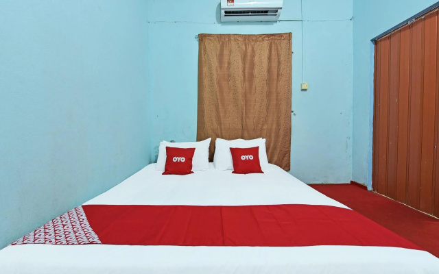 Capital O 90664 Rabi Hotel – Guest Rooms – Bachok