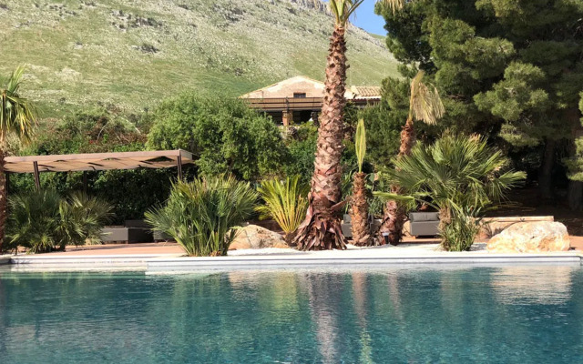 Araja Villa & Suite