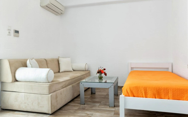 Stratos Studios & Apartments