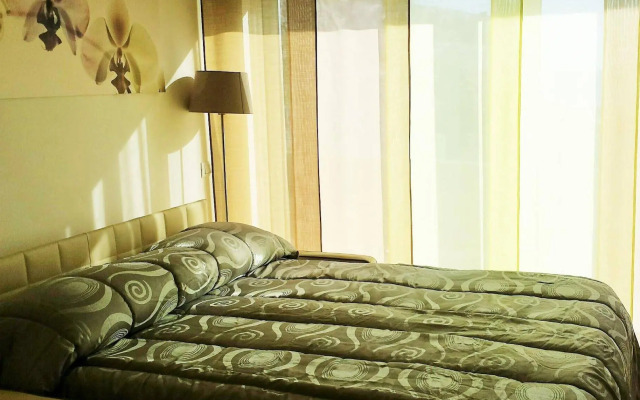 Zeus Residence Hotel