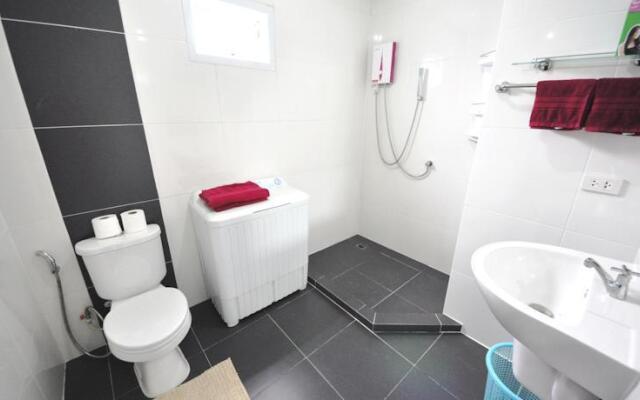 Beach and Mounteen By Pattaya Capital Property