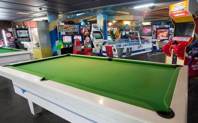 BUNK Surfers Paradise - International Backpacker Hostel