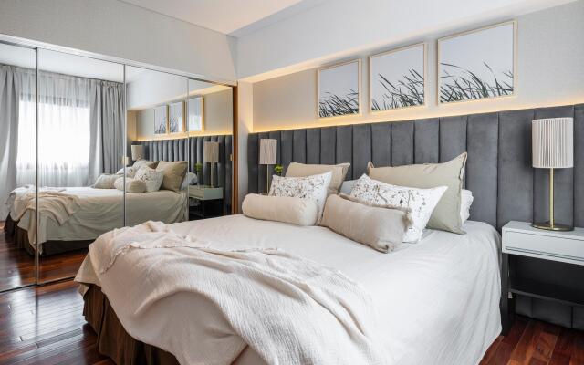 Argenta Tower Hotel & Suites