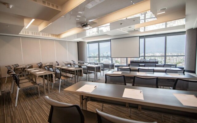 AC Hotel by Marriott® Santiago Cenco Costanera