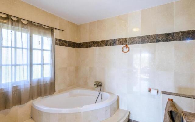 Villa Laurel de Mijas by Ruralidays