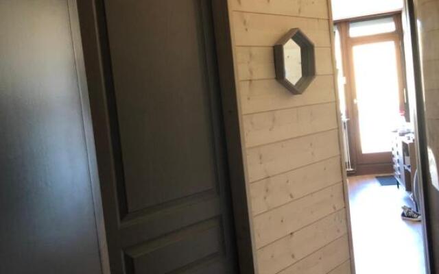 Chamrousse 1750, Le Bellevue 427, centre station