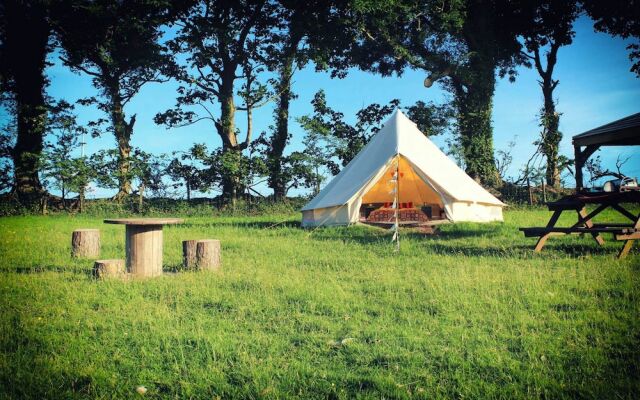 Tribal Moon Bell Tent - Love Zone