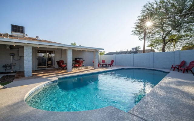 Scottsdale Osborn 3 Bedroom Home by RedAwning