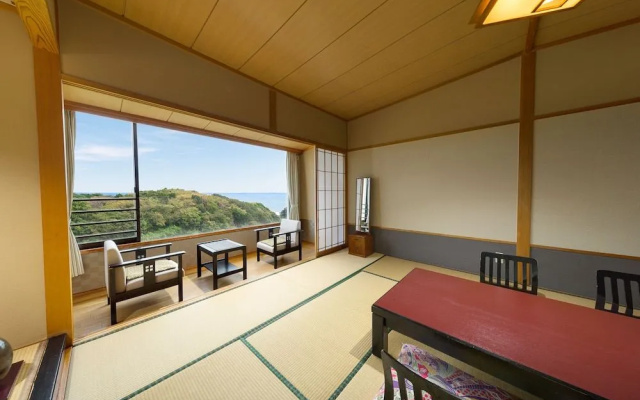 Hotel Keisen – Balcony – Toba