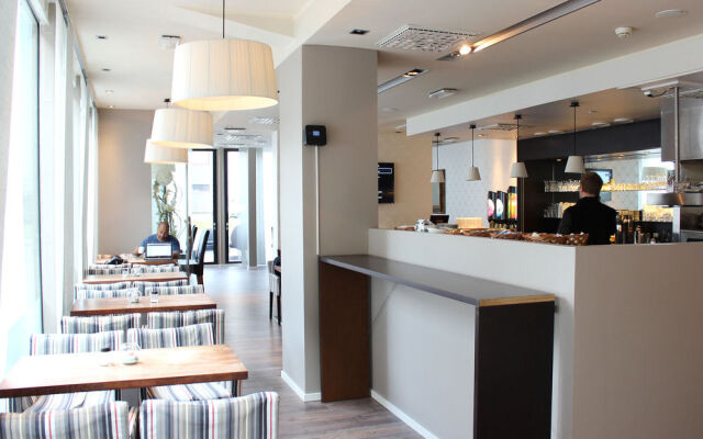 Stoltzen Hotel  Apartments