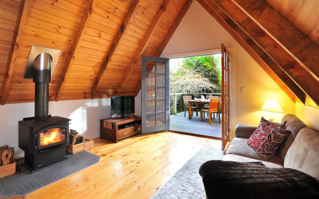 Santosa Cottage