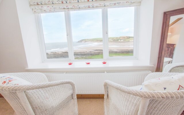Stables Croyde 4 Bedrooms, Sleeps 8, Sea & Beach Views