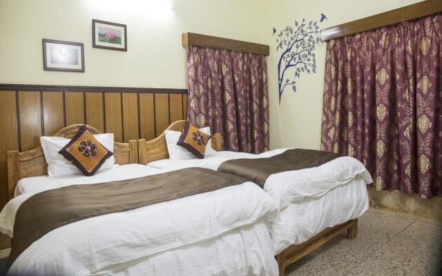 OYO Rooms Rajmahal Square 2