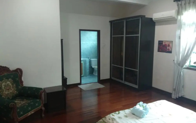 Villa Shamir near KLIA