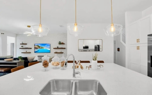 Beautiful 12 Bedrooms House 4473 12 Villa