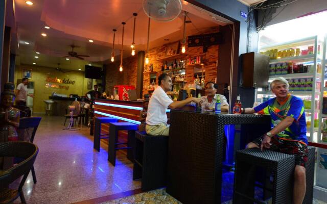 Sabai Dee Patong Guesthouse