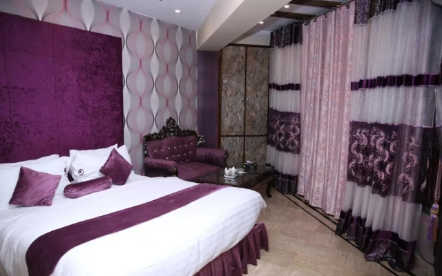 Hotel Premier Inn Gulberg