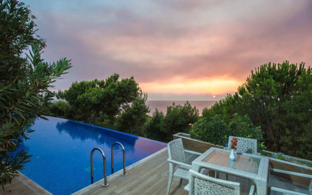 Pine Bay Holiday Resort
