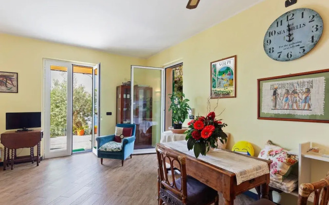 Lovely Apartment in Villa With Garden