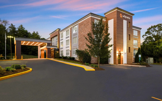 La Quinta Inn & Suites by Wyndham Sturbridge