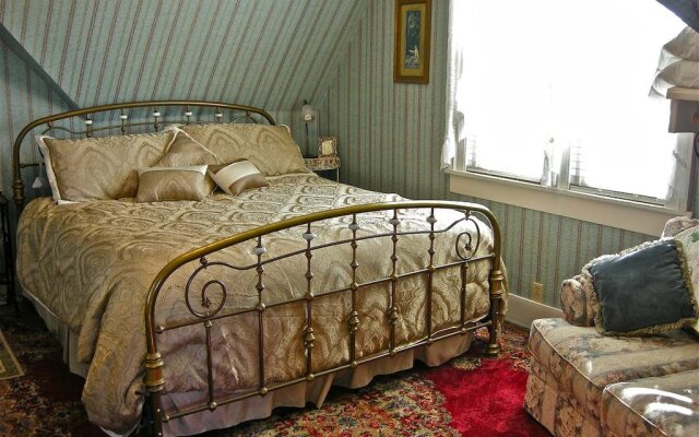 Old Tower House Bed & Breakfast