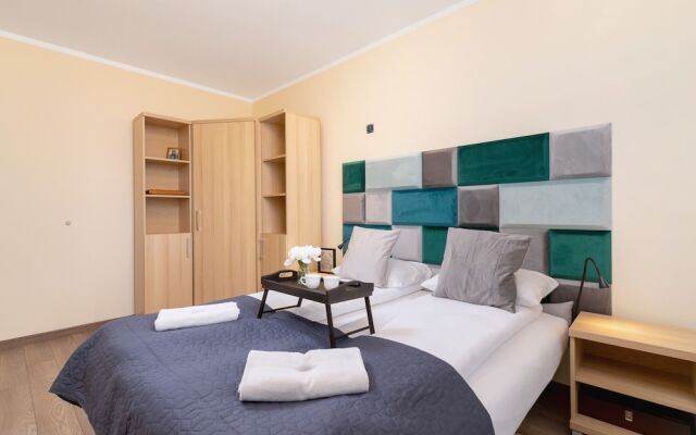 Kraków Apartment Szafrana by Renters