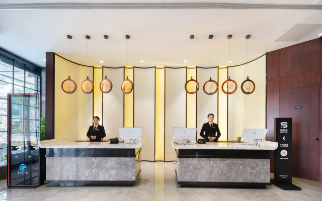 Rezen Dong Hotel (Shenzhen Huaqiangbei)