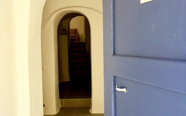 Timedrops Santorini Thira Villa