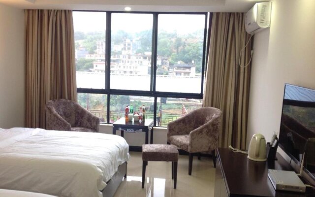 Guilin Yangshuo Jingying Huanle Village Holiday Inn