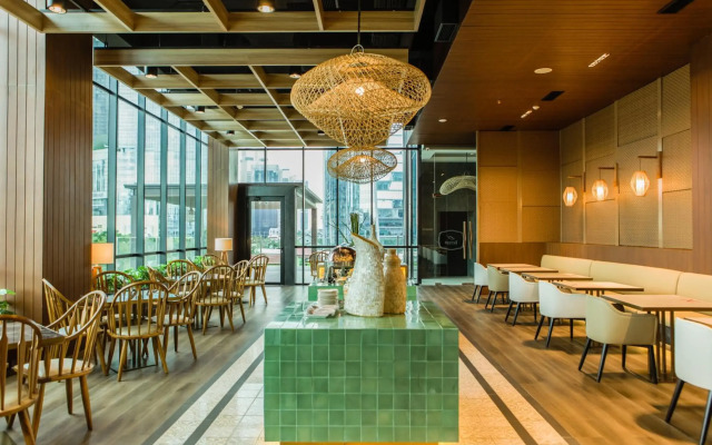 Avissa Suites