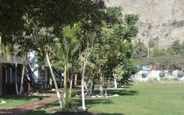 Viña de los Reyes Hotel & Camping