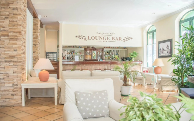 Loule Jardim Hotel