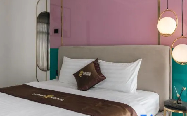 Luxhome Mekong Hotel