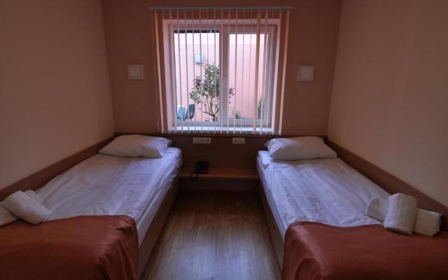 Albert House Hotel and Tours