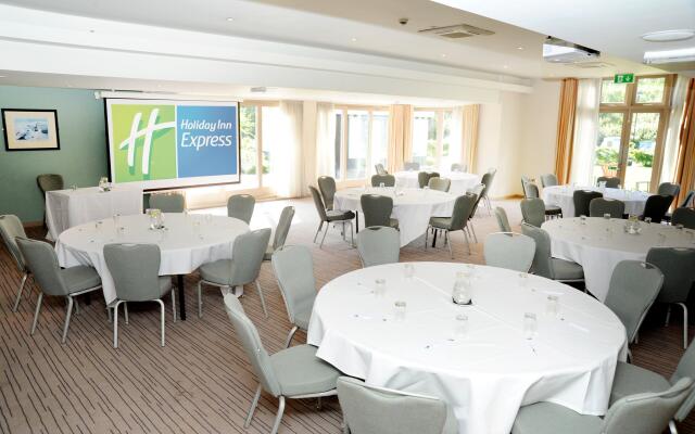 Holiday Inn Express Cambridge-Duxford M11, Jct.10 by IHG