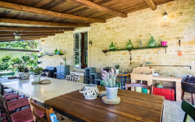 Belvilla by OYO Villa Dipinti