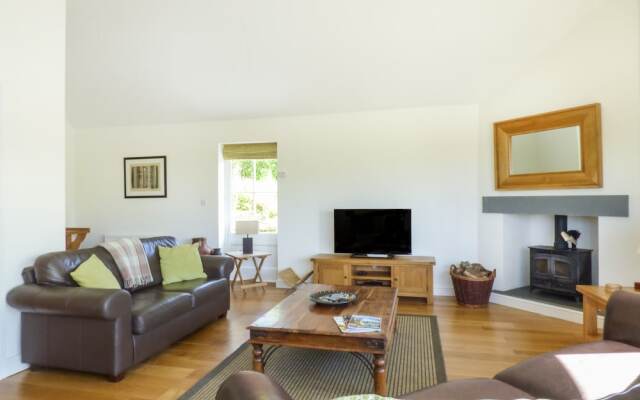 Rainbows End House